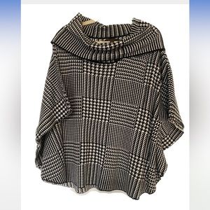 Fever Women's Black White Houndstooth Cowl Neck Sweater Poncho Size L/XL
